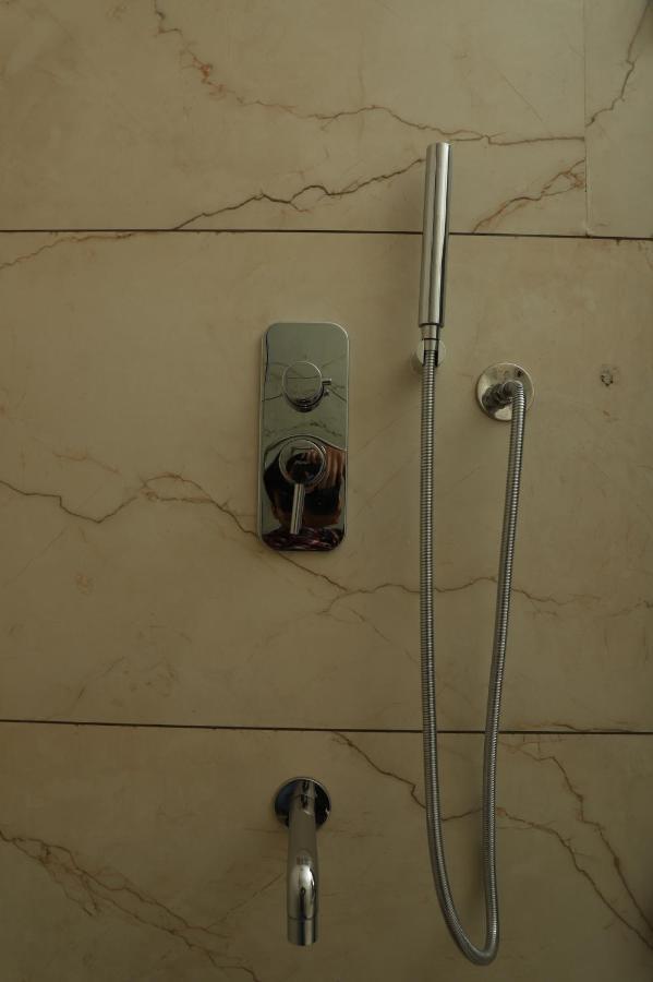 Hotel Florence Nanded Dış mekan fotoğraf