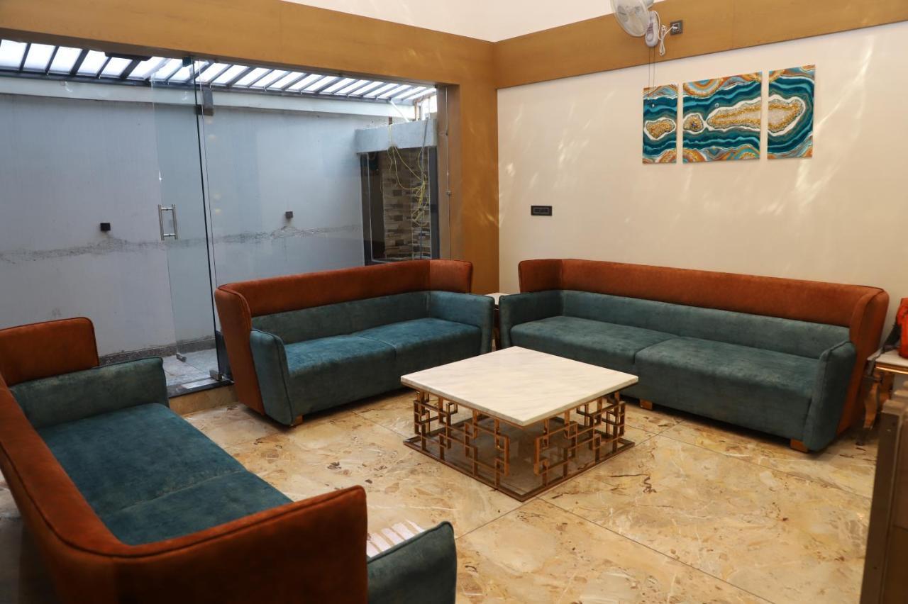 Hotel Florence Nanded Dış mekan fotoğraf
