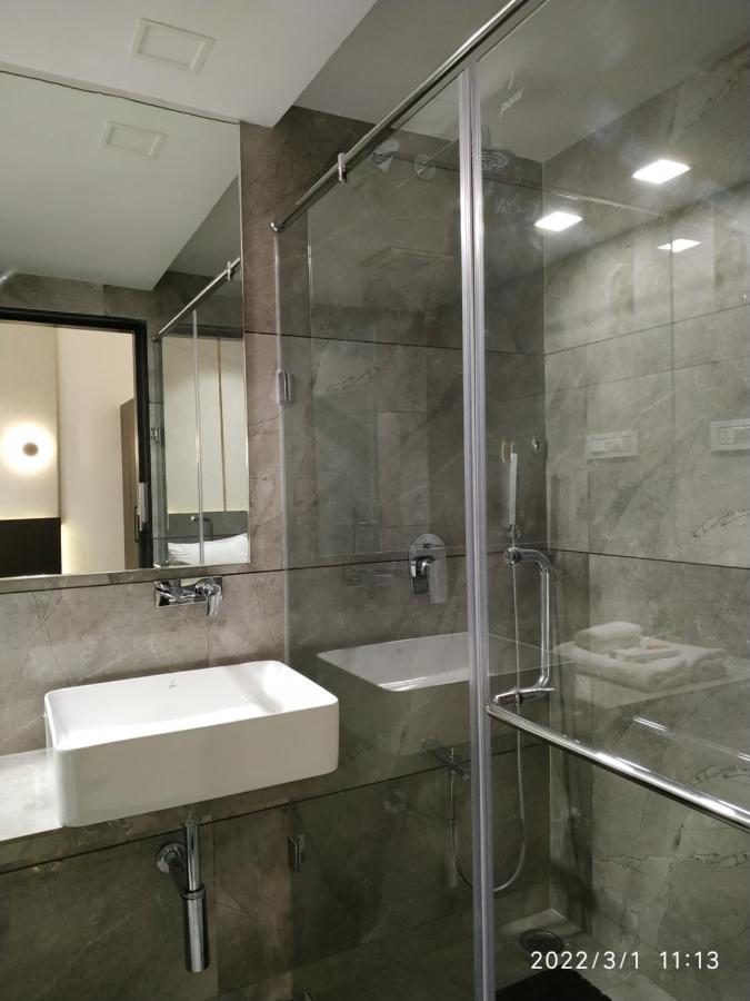 Hotel Florence Nanded Dış mekan fotoğraf